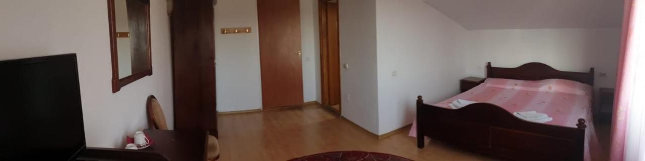Motel Balcost Piatra Neamţ 外观 照片